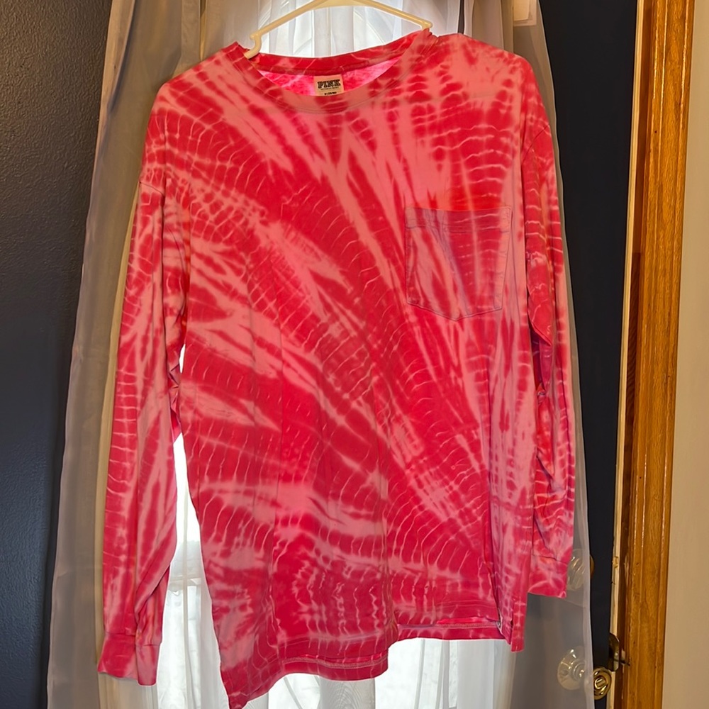 PINK - Pink and White Tye Dye Long Sleeve Tee with chest pocket.